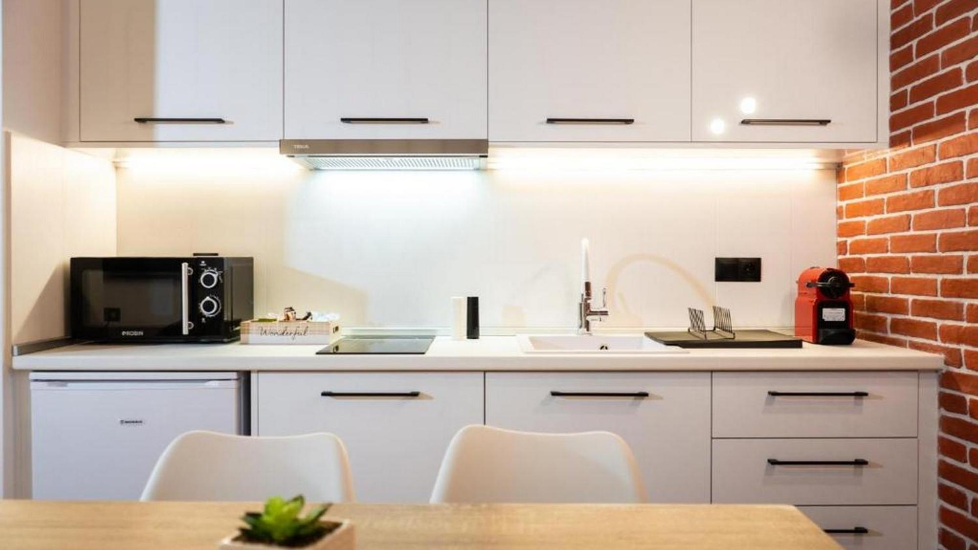 Centro Urban Suites Kalambaka Habitación foto