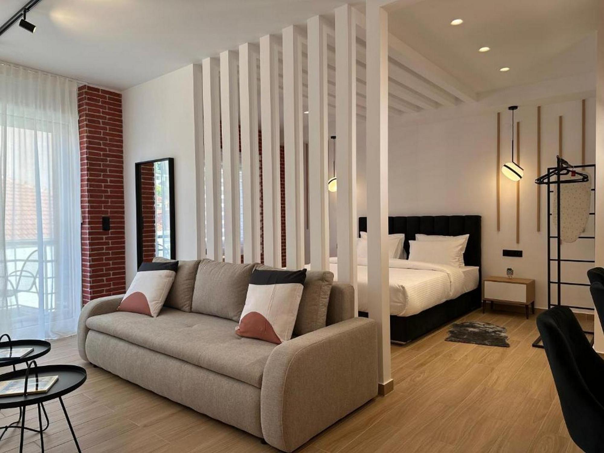 Centro Urban Suites Kalambaka Habitación foto